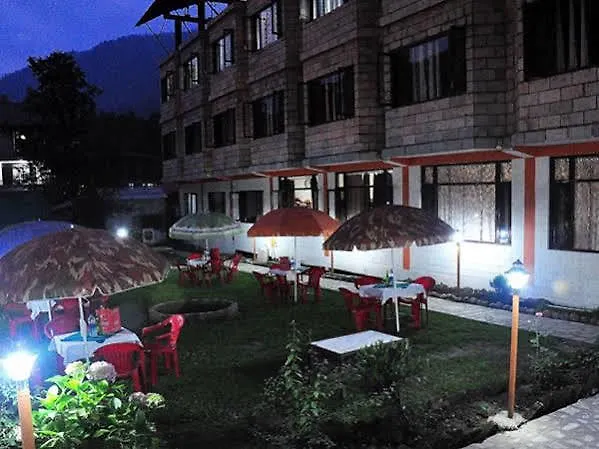 Kapoor sResort Hotel